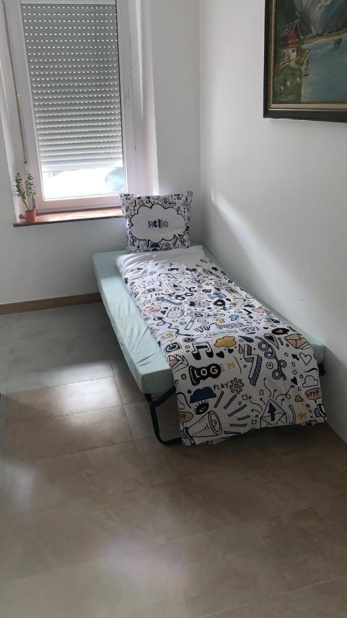 Superbe Appartement Au Rdc Avec Cheminee Villerupt Екстериор снимка